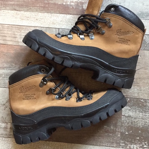 Danner Combat Hiker - Picture 2 of 8